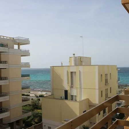Apartman House *