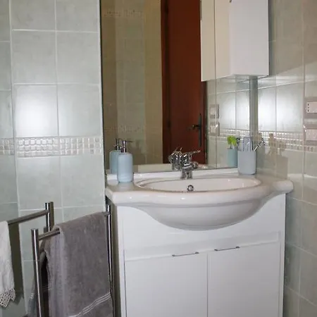 House Apartman *
